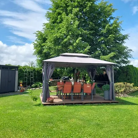 Apartma Zirovnik דירה