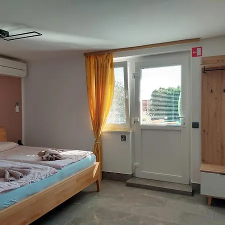 Apartma Zirovnik Daire