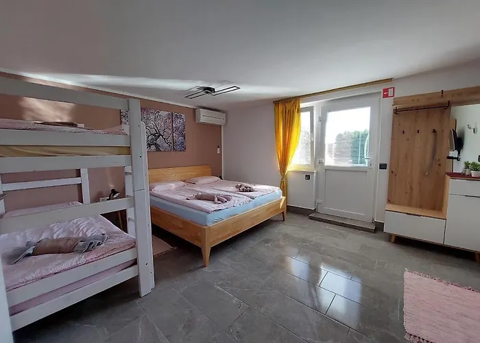 Apartma Zirovnik