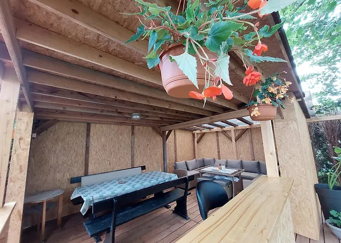 Apartma Zirovnik Apartamento